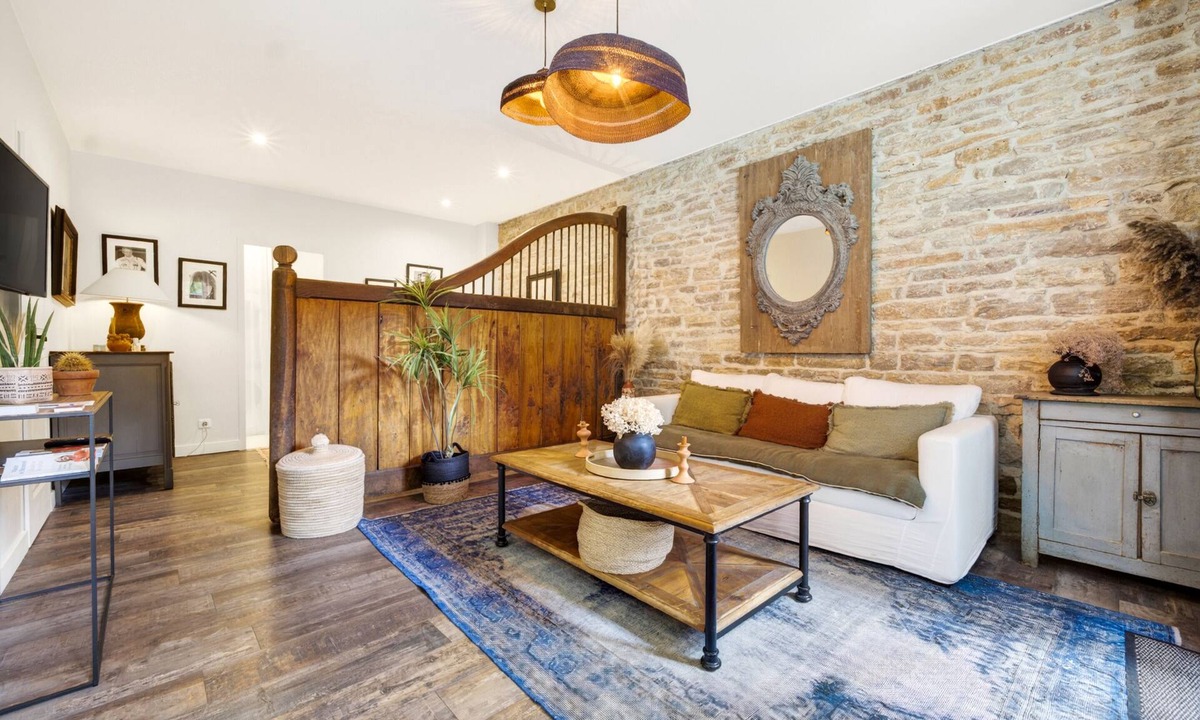 Vignoles Apartment | Apartment-Private Bathroom-Apartment-Terrace