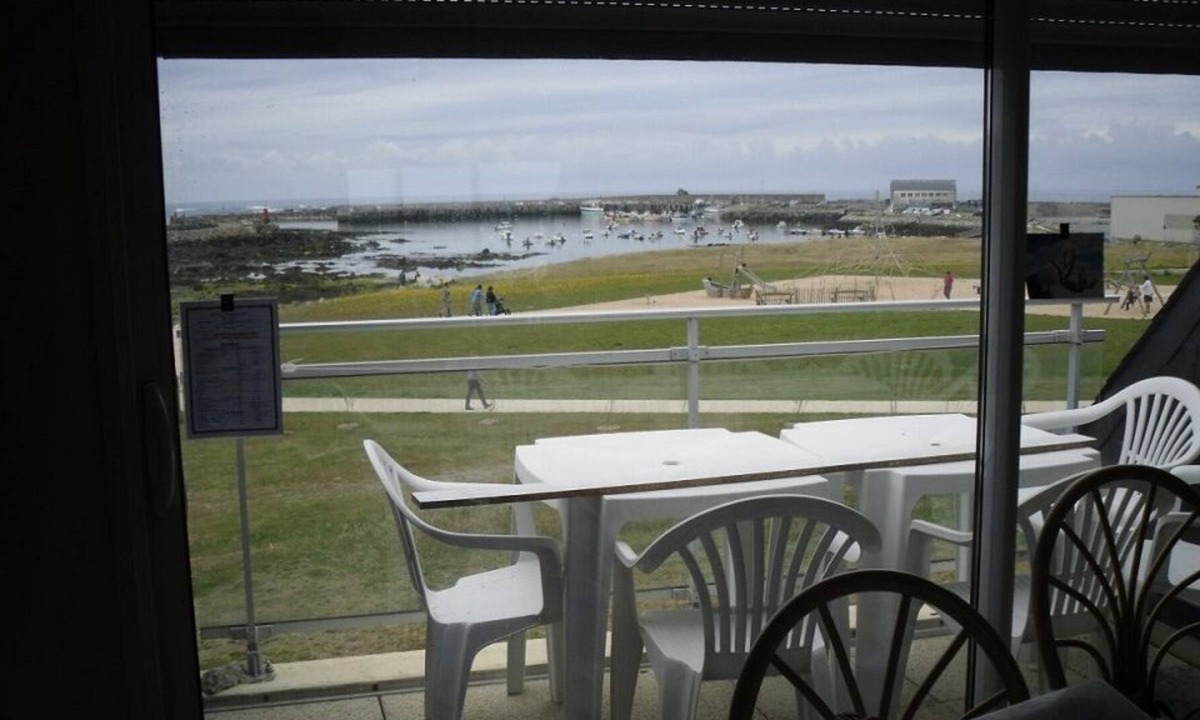 Saint-Guenole Apartment | Apartment sea view, with swimming pool in condominium and terrace