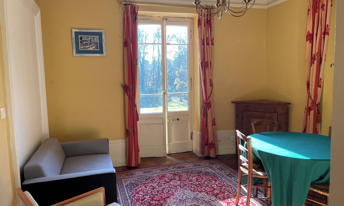 Les Serres - Vivier Condo | Apartment sharing in a house with garden