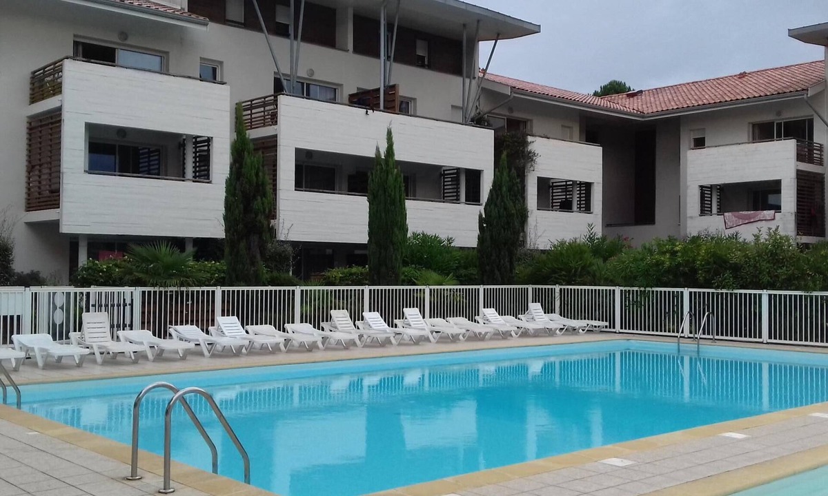 Moliets-et-Maa Apartment | apartment sleeps 6 2 steps from the ocean