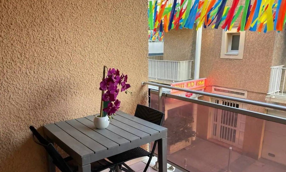 Le Chateau Apartment | Apartment T2 center of Canet Plage - 4SUN115