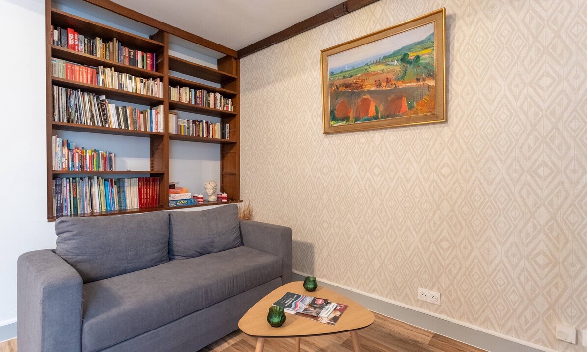 Salies-de-Bearn Apartment | Apartment 'T2 Alicia' with Wi-Fi
