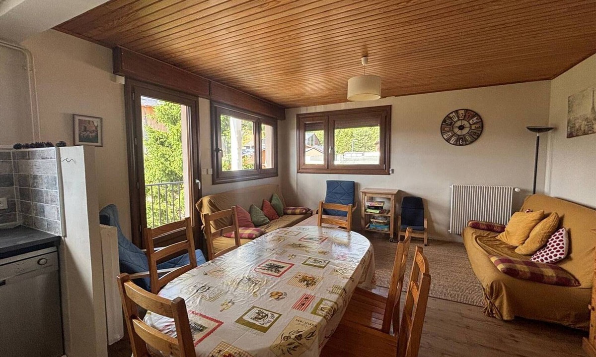 Les Angles Apartment | Apartment T4 Center - 3 Bedrooms, South Balcony
