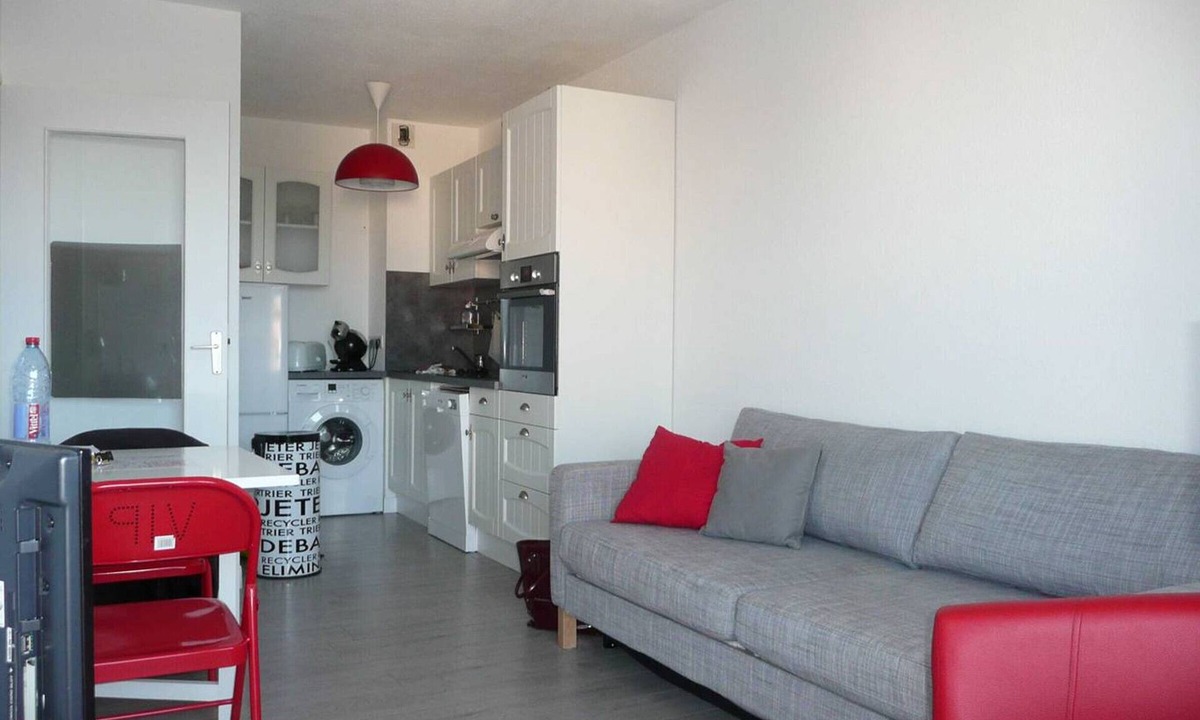 Le Port Apartment | Apartment with AC, pets welcome - 4 guests