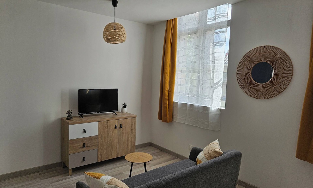 Valenciennes Apartment | Apartments Design Centre Valenciennes Station and Tram on foot