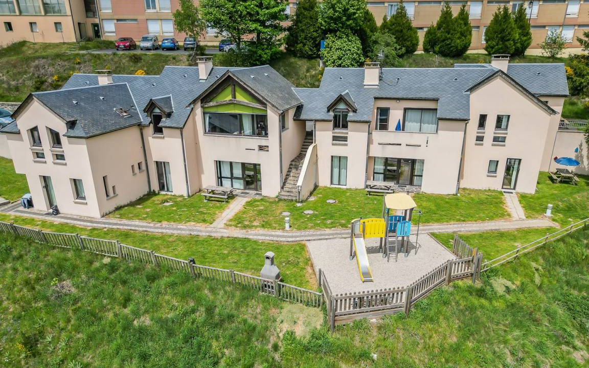 Chateauneuf-de-Randon Apartment | Appartement 2-4 pers à Châteauneuf LZV016A1