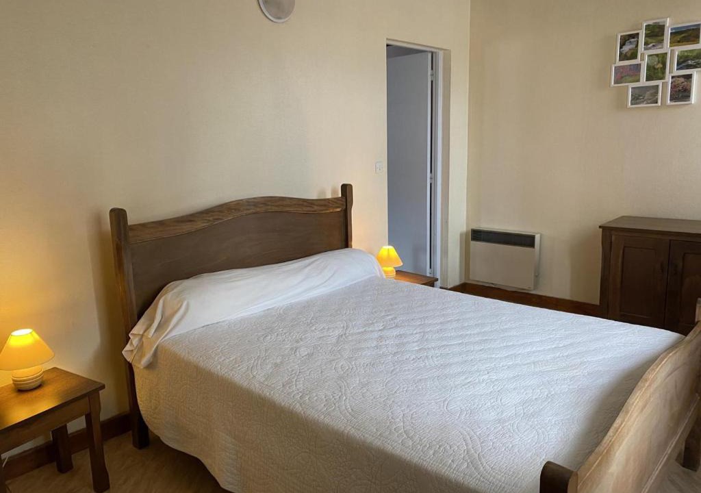 Arfeuilles Apartment | Appartement Arfeuilles, 2 pièces, 3 personnes - FR-1-489-158