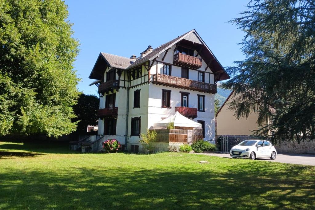 Montauban-de-Luchon Apartment | Appartement Châlet de la Pique