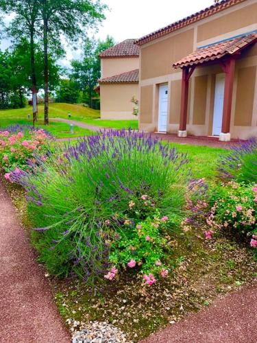 Monflanquin Apartment | Appartement dans joli village de vacances 47150