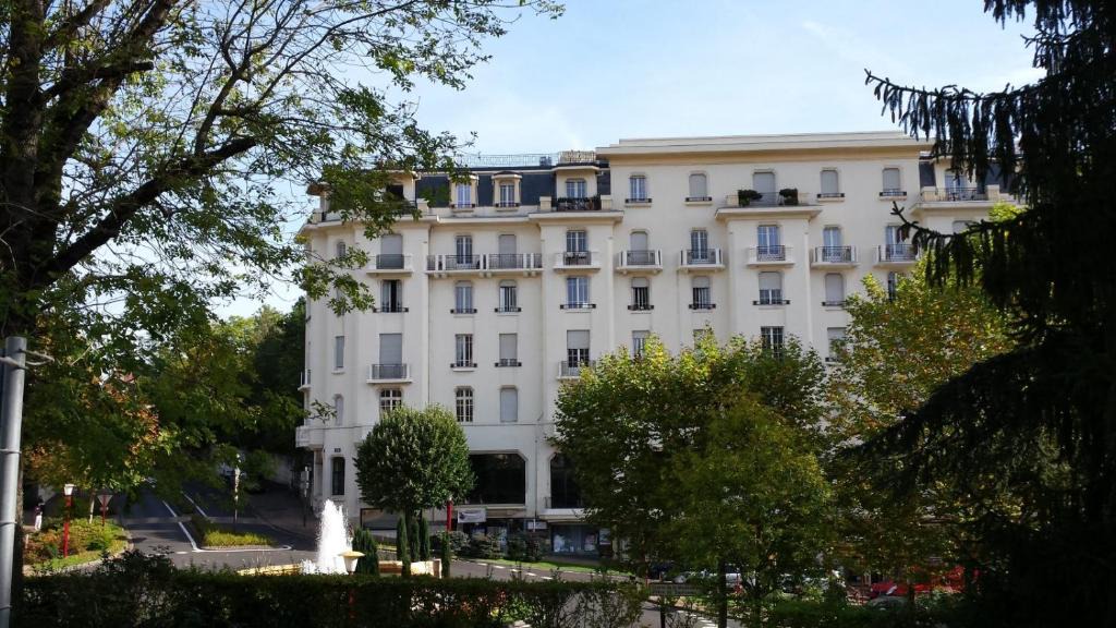 Chatel-Guyon Apartment | Appartement idéalement situé pour curiste