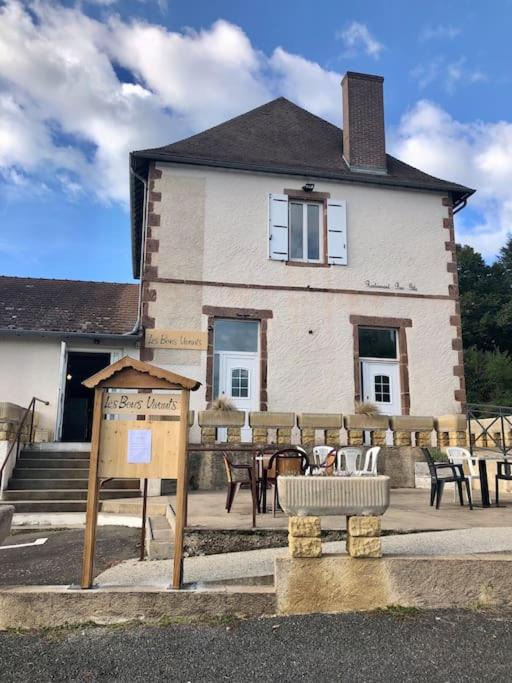 Perrigny-sur-Loire Apartment | Appartement Les Bons Vivants au coeur de Perrigny