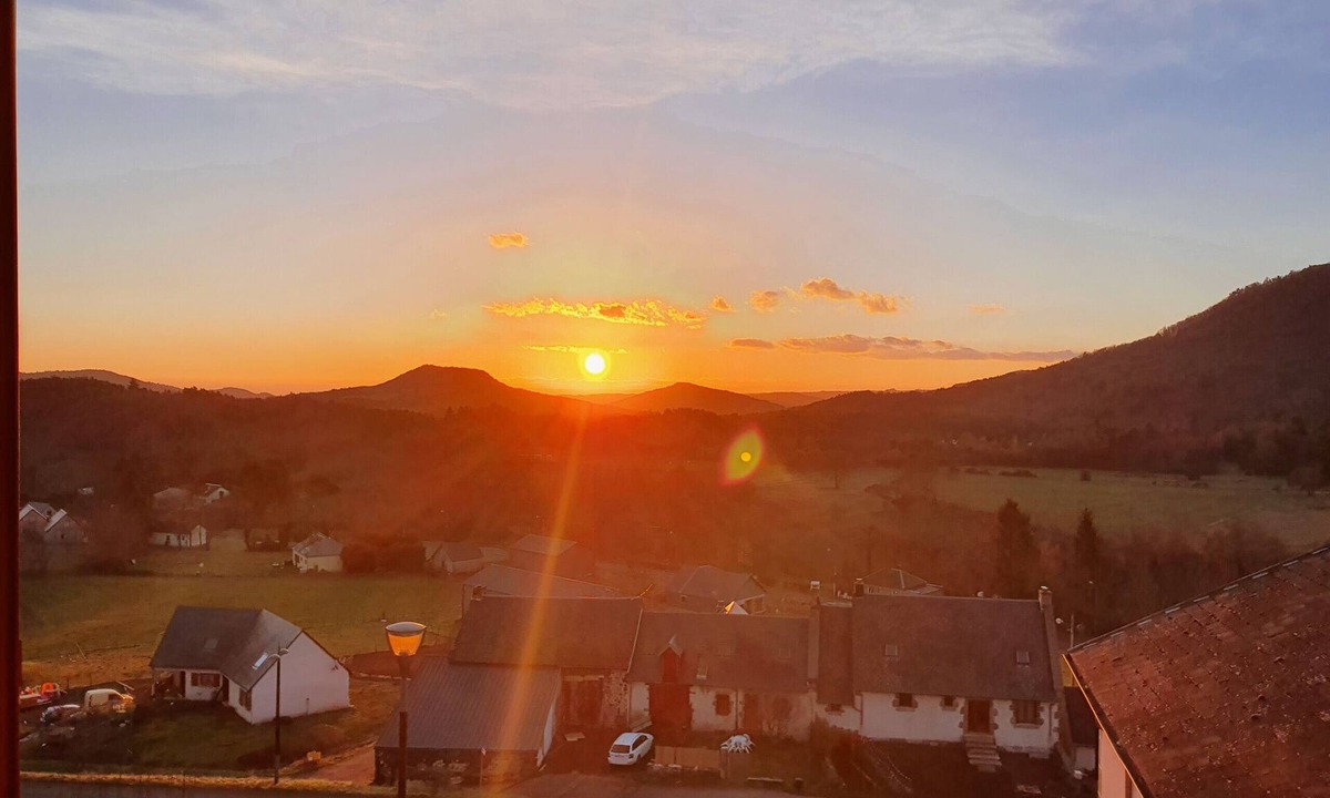 Murol Apartment | Appartement sous le Chateau de Murol