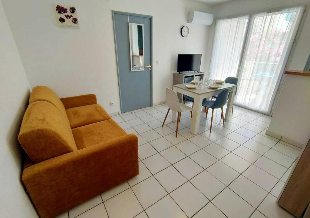 Les Arenes Apartment | Appartement T2 parking climatisation, lumineux et moderne - 4VOIL245 -