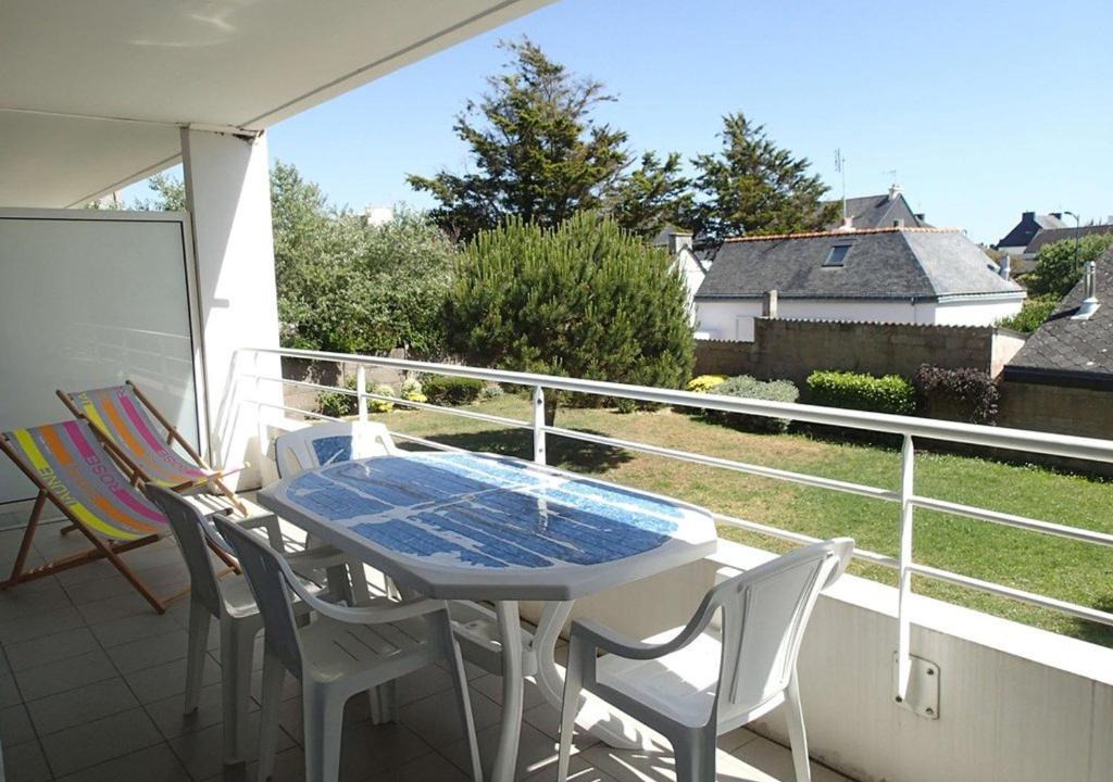 Etel Apartment | Appartement T2 moderne avec balcon, proche plage et port à Étel - FR-1-479-54
