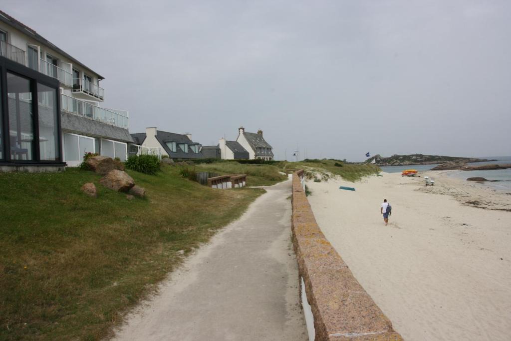 Tregastel Apartment | Appt les pieds dans l'eau