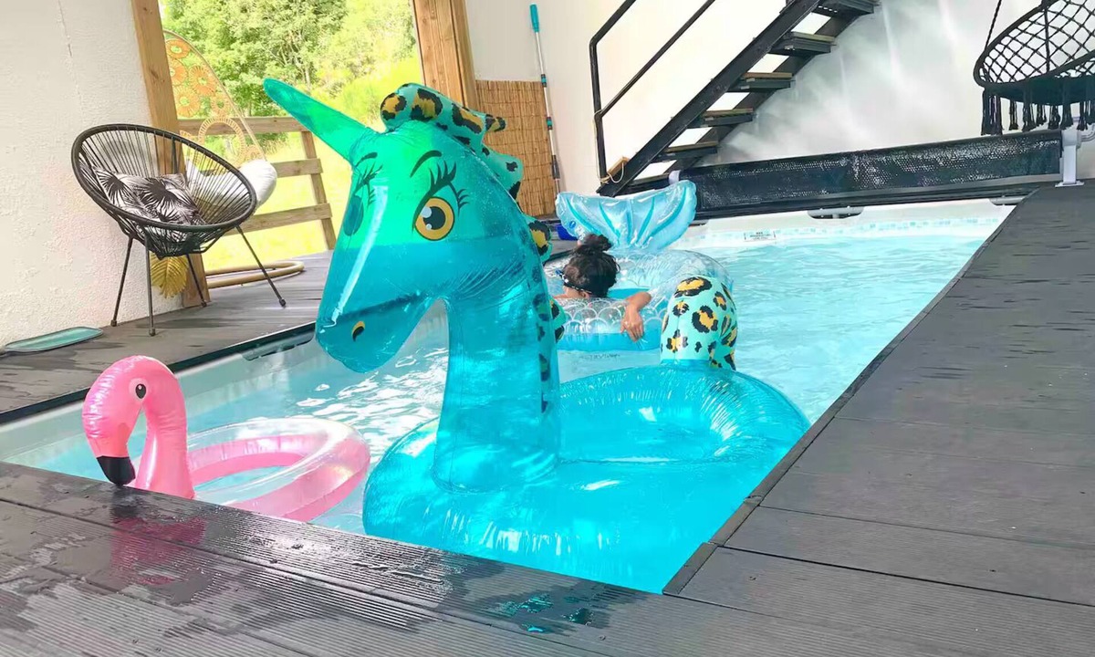 Saint-Bonnet-le-Courreau Apartment | Au chant du ruisseau (accommodation with swimming pool)