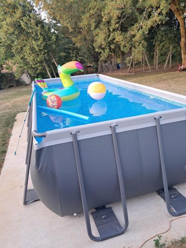 Corgnac-sur-l'Isle House | Au doux rêve gite avec piscine et spa privés