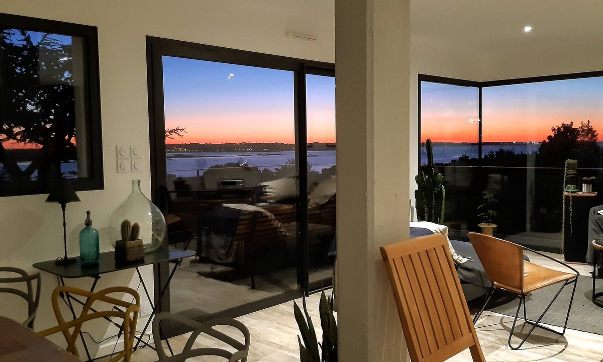 Carantec Villa | "Au gré des marées", panoramic sea view, beach 300 m, town 800 m.