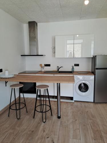 Saint-Emiland Apartment | Au petit st Emiland