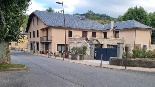 Barjac Bed & Breakfast | Au pont de la Ginèze