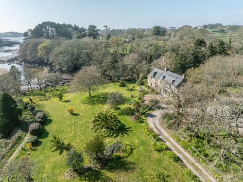 Breles House | Auberge De Bel Air