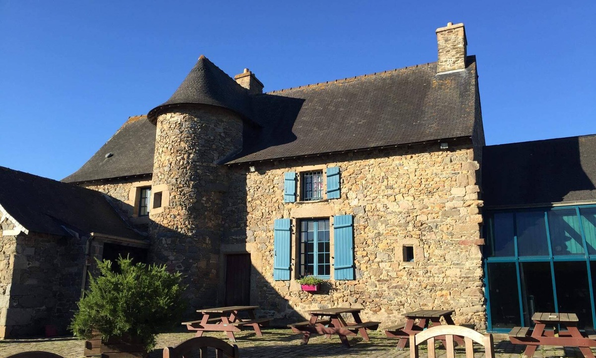 Saint-Brieuc Hostel | Auberge de Jeunesse HI Saint-Brieuc