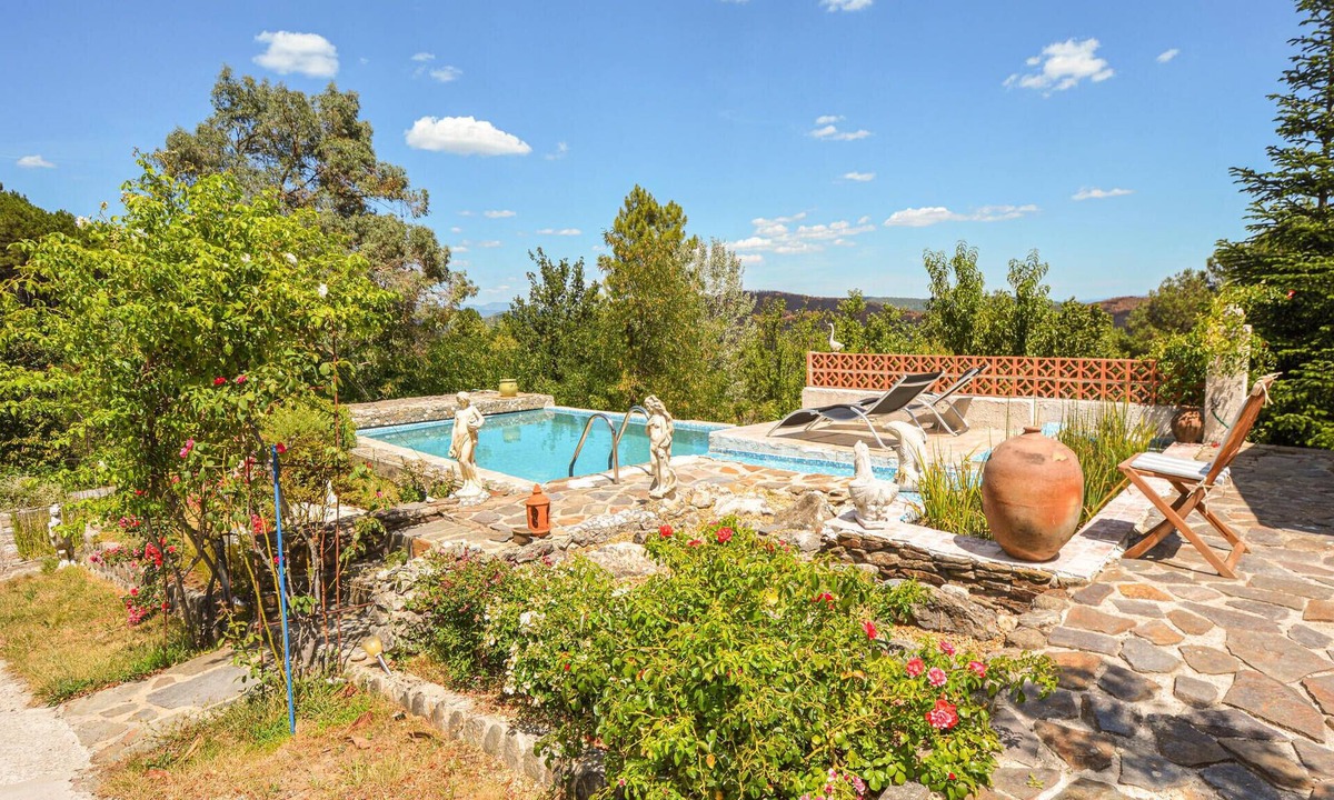 Bordezac House | Awesome home in Bordezac