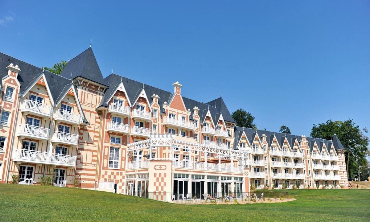 Bagnoles-de-l'Orne Apartment | Bagnoles Escape Near Natural Park