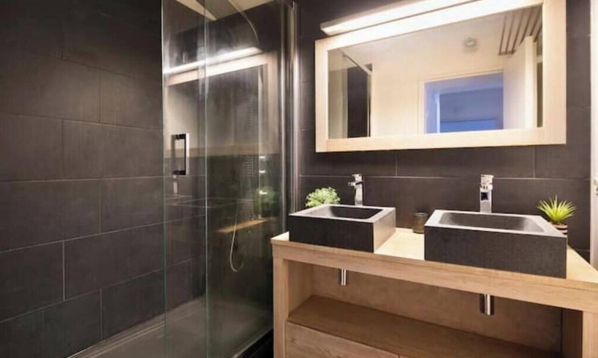 Quartier de la Roquette Apartment | Bastille Chic : Appartement Premium 4P