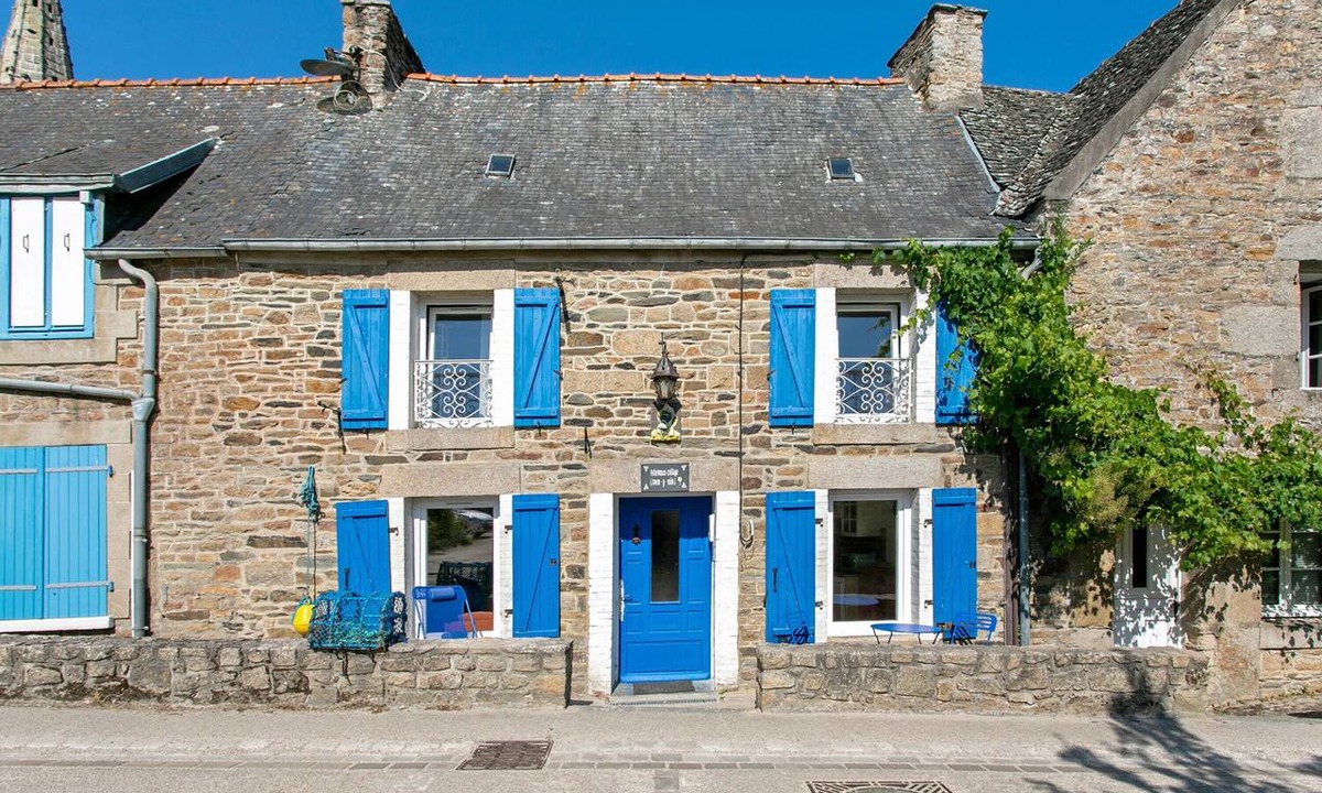 Saint-Michel-en-Greve House | Beachfront Holiday Home – Amzer'zo, Saint-Michel-en-Grève, 6 Guests, Sea View