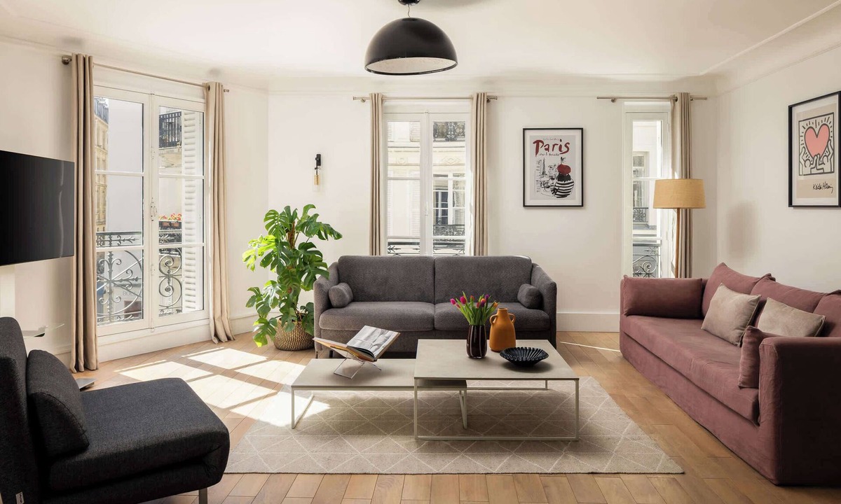 Quartier de la Monnaie Apartment | Beautiful Apartment 2 BDR 6P Saint-Germain