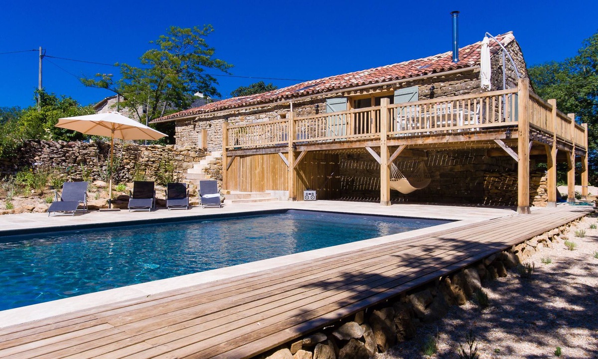 Espinas House | Beautiful barn, south-facing view, exclusive pool, near Saint Antonin Noble Val