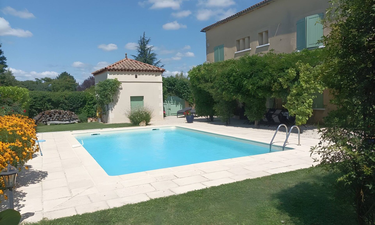 Lagardelle House | Beautiful Character House for 10 Guests with Large Private Pool