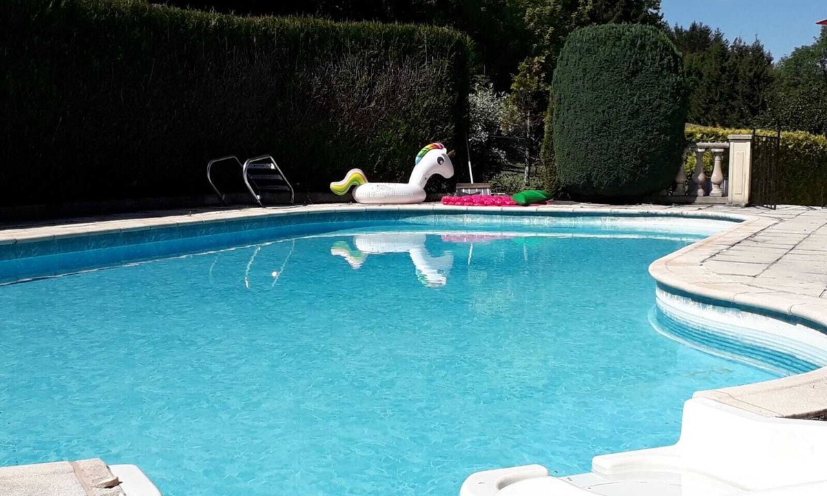 Ney House | Beautiful family house in the typical Jura area. T