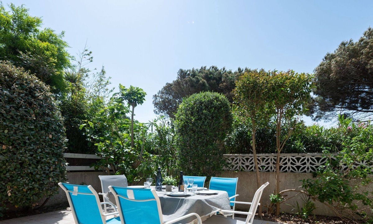 Saint-Nazaire House | Beautiful villa for 6 guests with WIFI, TV, terrace and parking