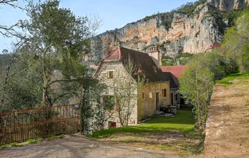Sauliac-sur-Cele House | Beautiful Home In Sauliac-Sur-Célé With Wifi