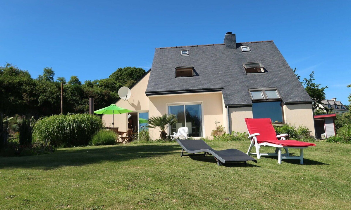 Tredrez-Locquemeau House | Beautiful private villa for 8 guests with WIFI, TV, terrace and pets allowed