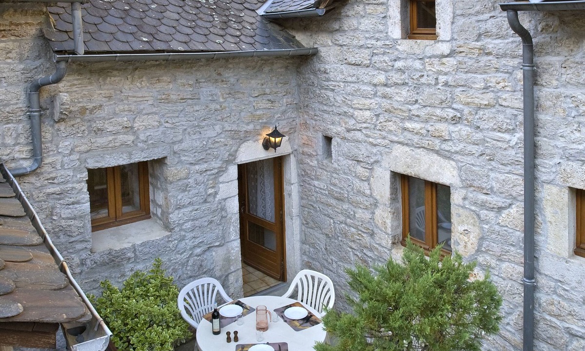La Malene House | Beautiful vaulted house dating from 1647 (Jeanne's house)