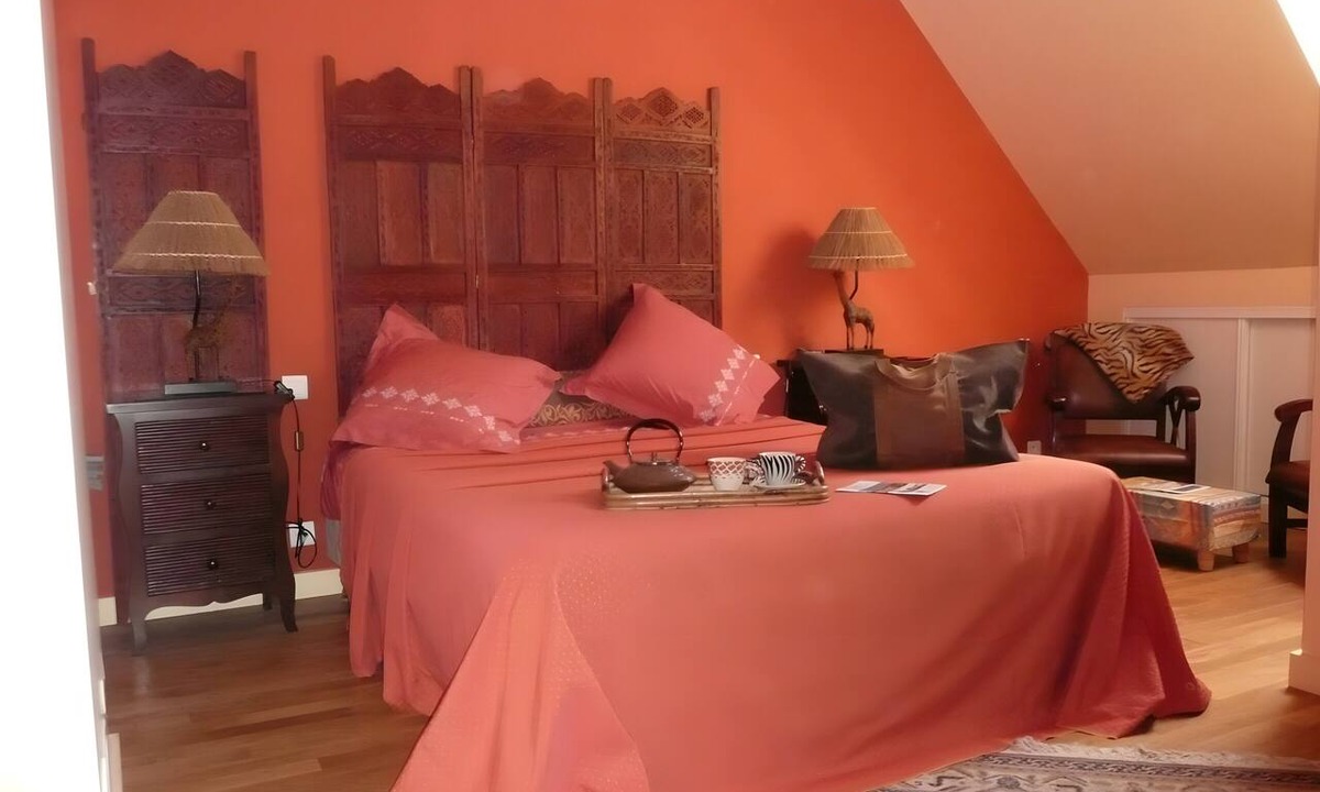 May-sur-Orne Bed & Breakfast | Bed and Breakfast 'Chambre Familiale'