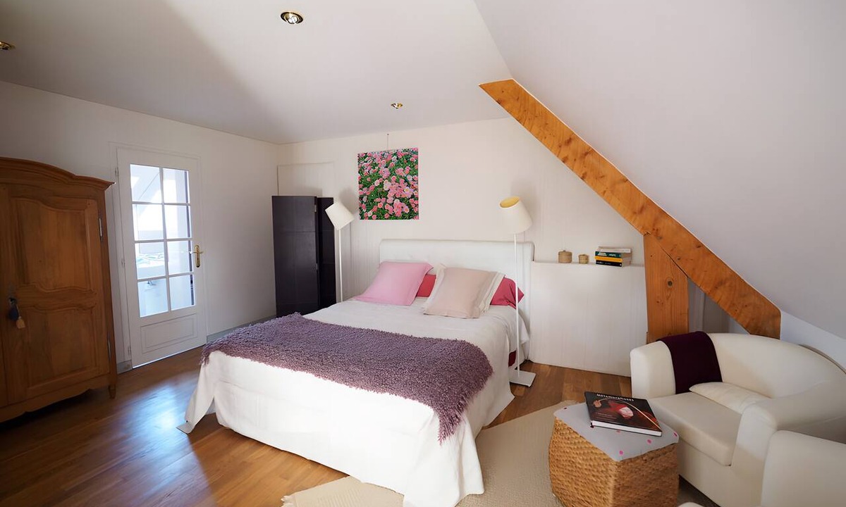 May-sur-Orne Bed & Breakfast | Bed and Breakfast 'Chambre Arum'