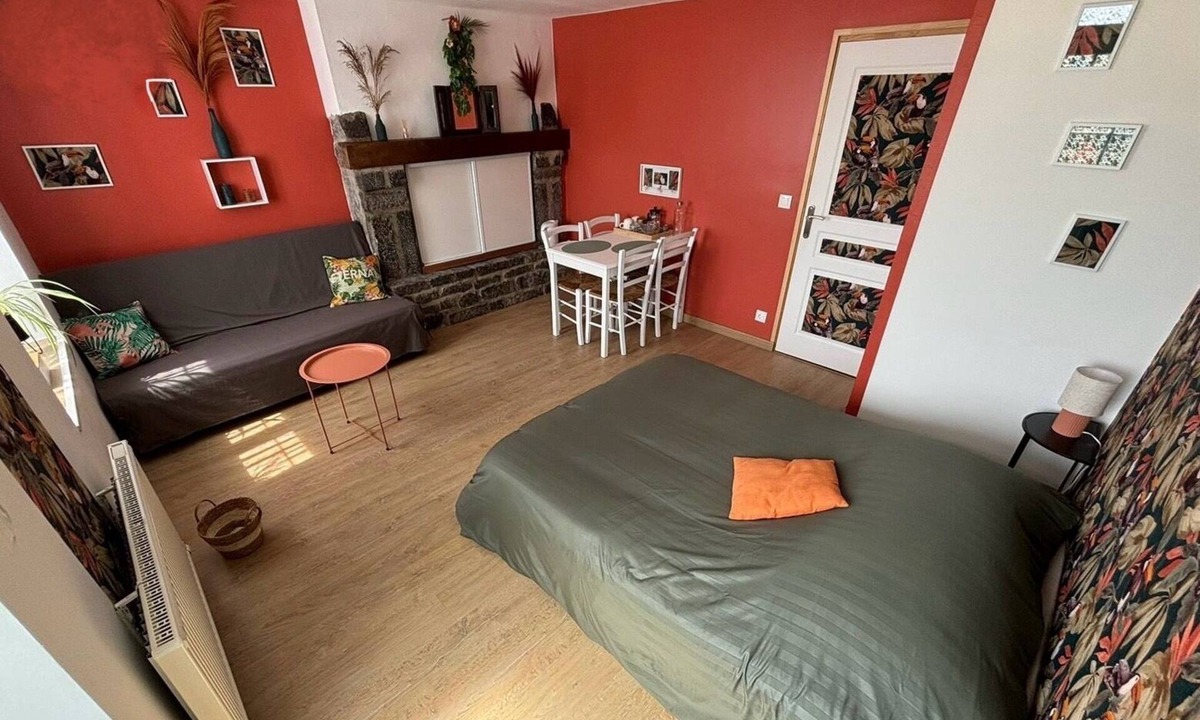 Portbail Bed & Breakfast | Bed and breakfast in Cotentin near shops, beaches and greenway.