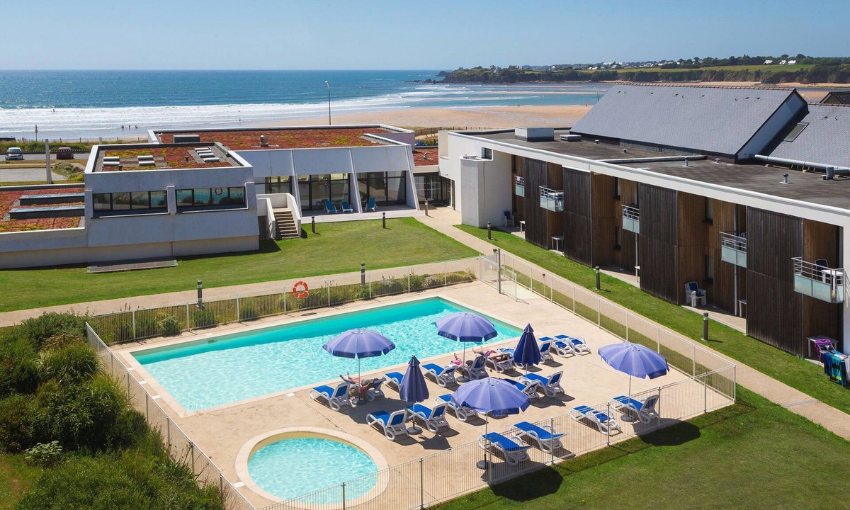 Guidel-Plages Condo | Bel Appart avec Vue Sur La Mer | Accès Piscine