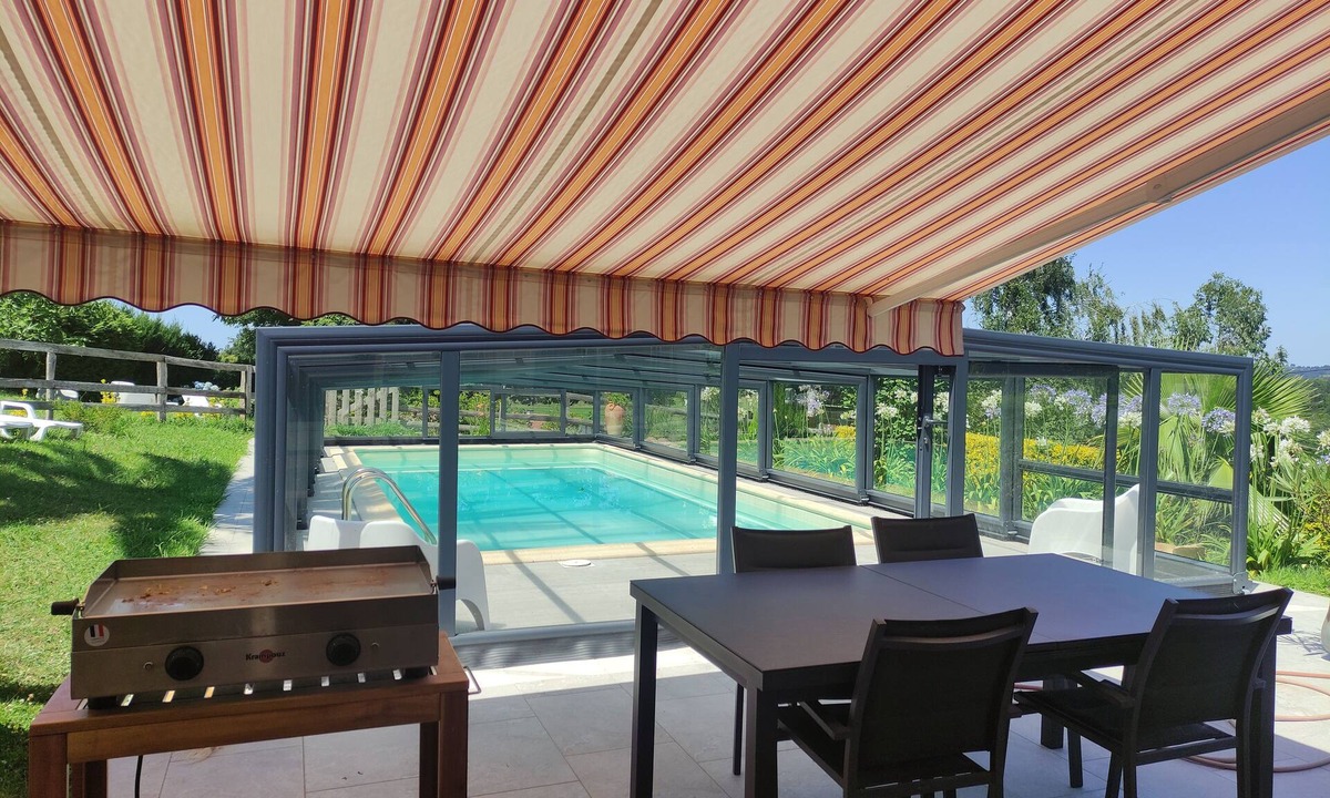 Itxassou Apartment | Between sea and mountains 3-star gîte 54m², swimming pool, garden