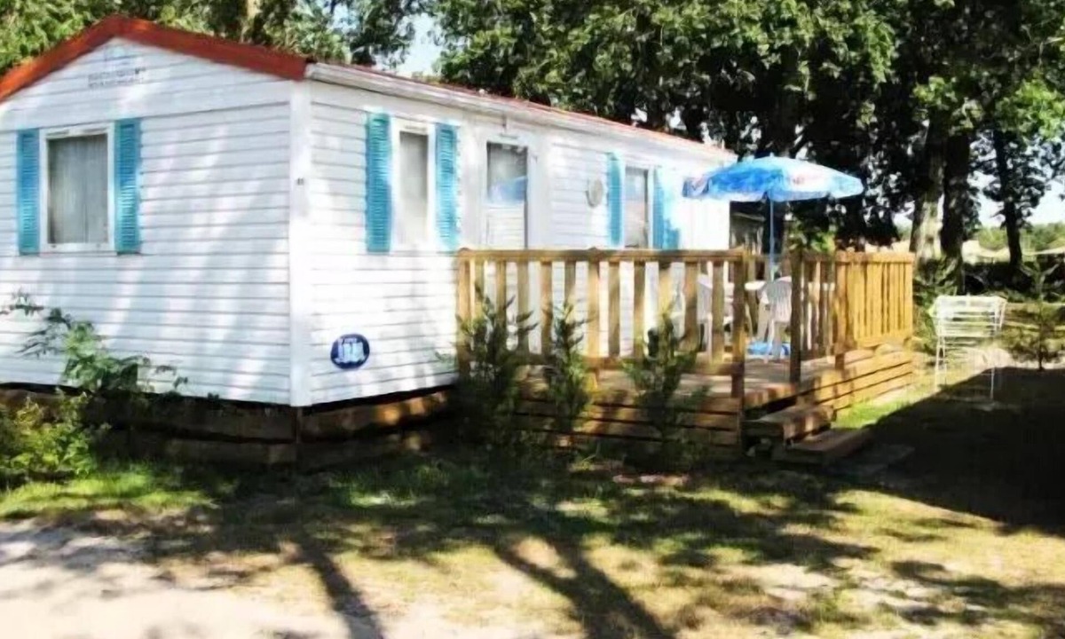 Lesperon House | Bifolia Camping Lou Payou * - MH 4 AC 4 persons