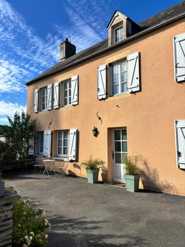 Le Tronquay House | Big Red One Cottage