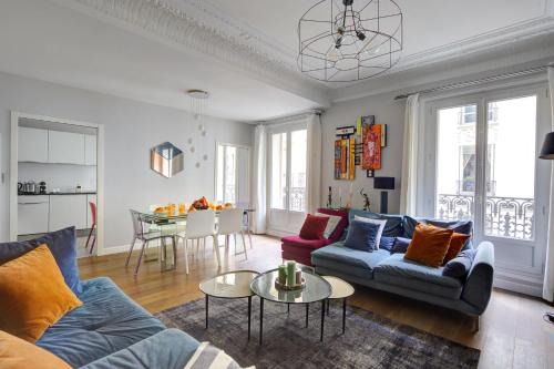 8th Arrondissement Apartment | BnBNova - Arc de Triomphe & Théâtre Marigny