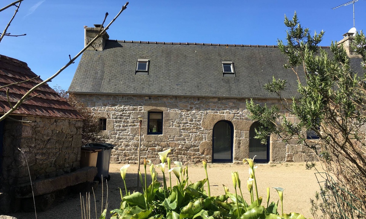 Lannion Villa | Breton farmhouse quiet, between sea and river