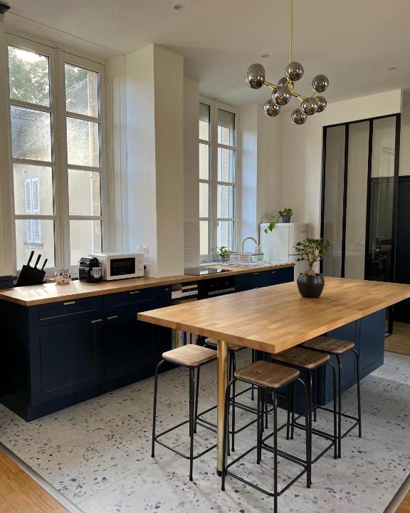 Bayeux Apartment | Bright Apt 70m2 in Bayeux historic center