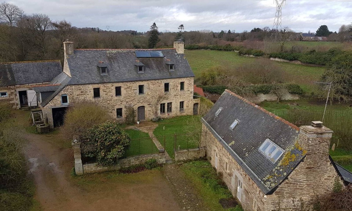 Saint-Laurent Apartment | Bright ecorenové apartment, 40m2, stone building