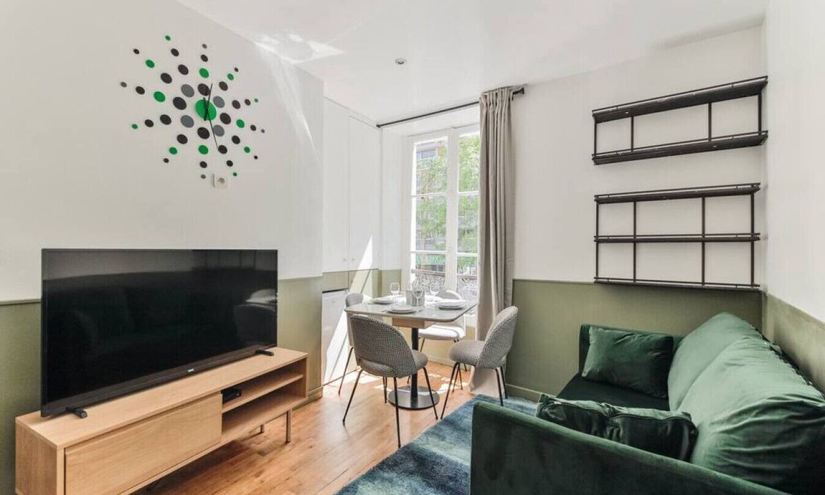 La Villette Apartment | Buttes-Chaumont canal st martin&trains stations!